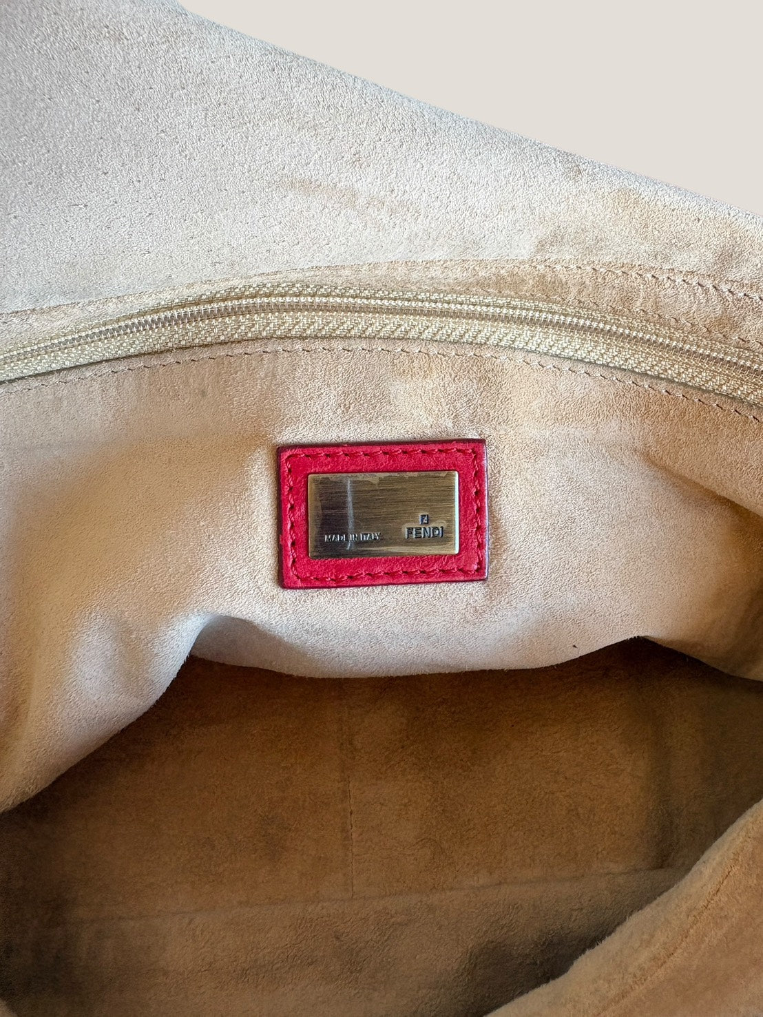 Fendi Baguette in pelle rossa intrecciata