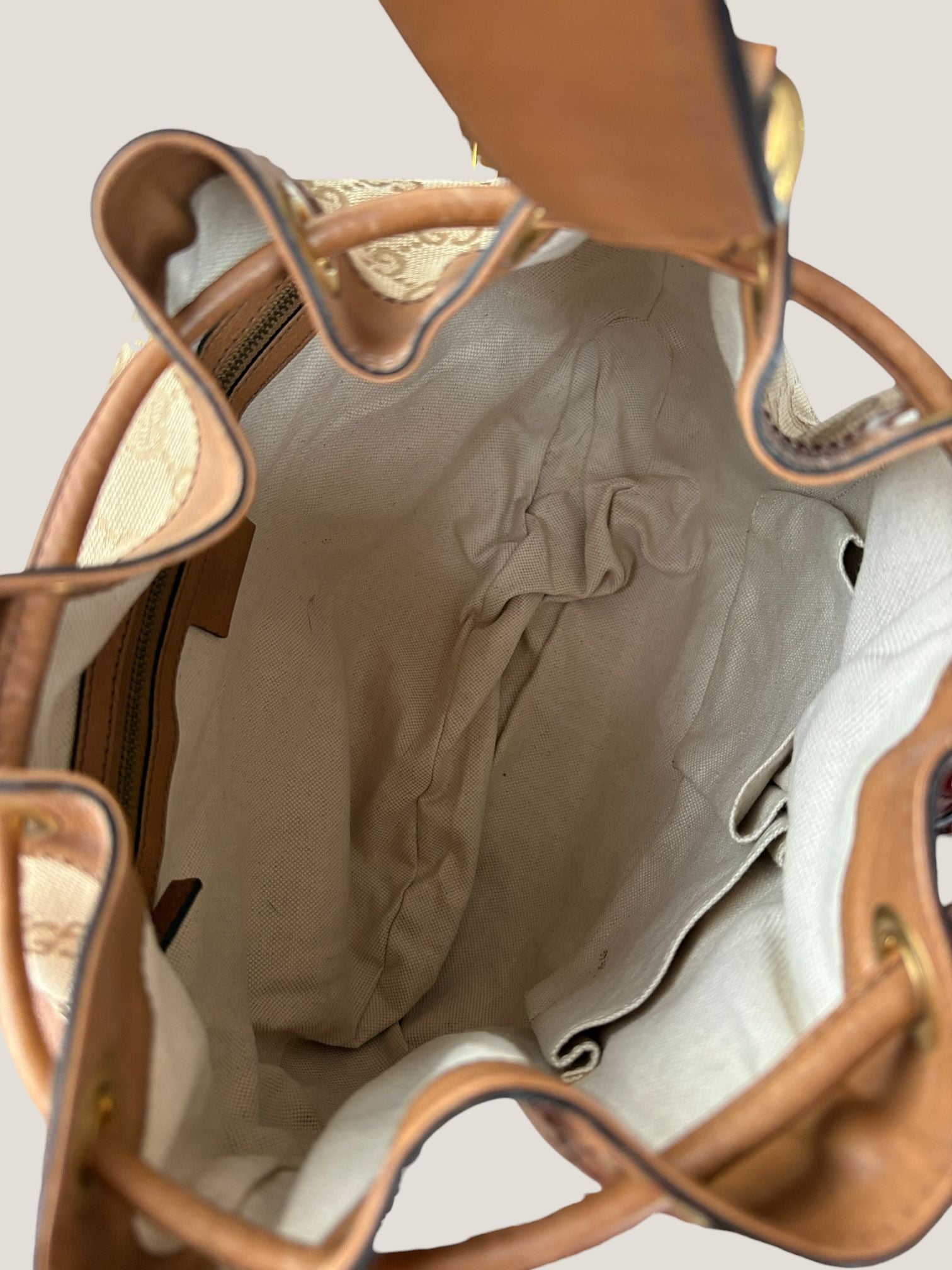 Gucci bucket GG con Web