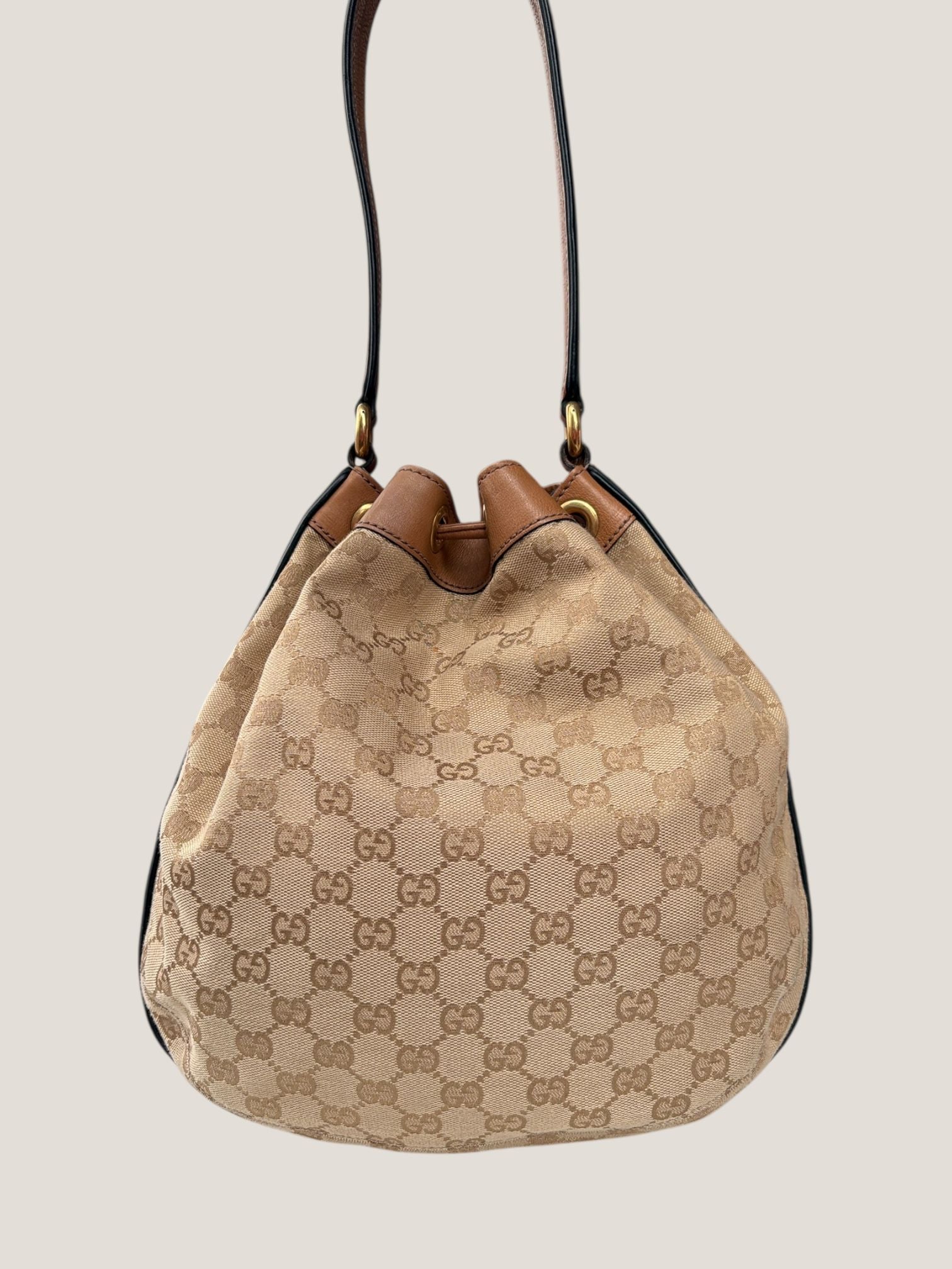 Gucci bucket GG con Web