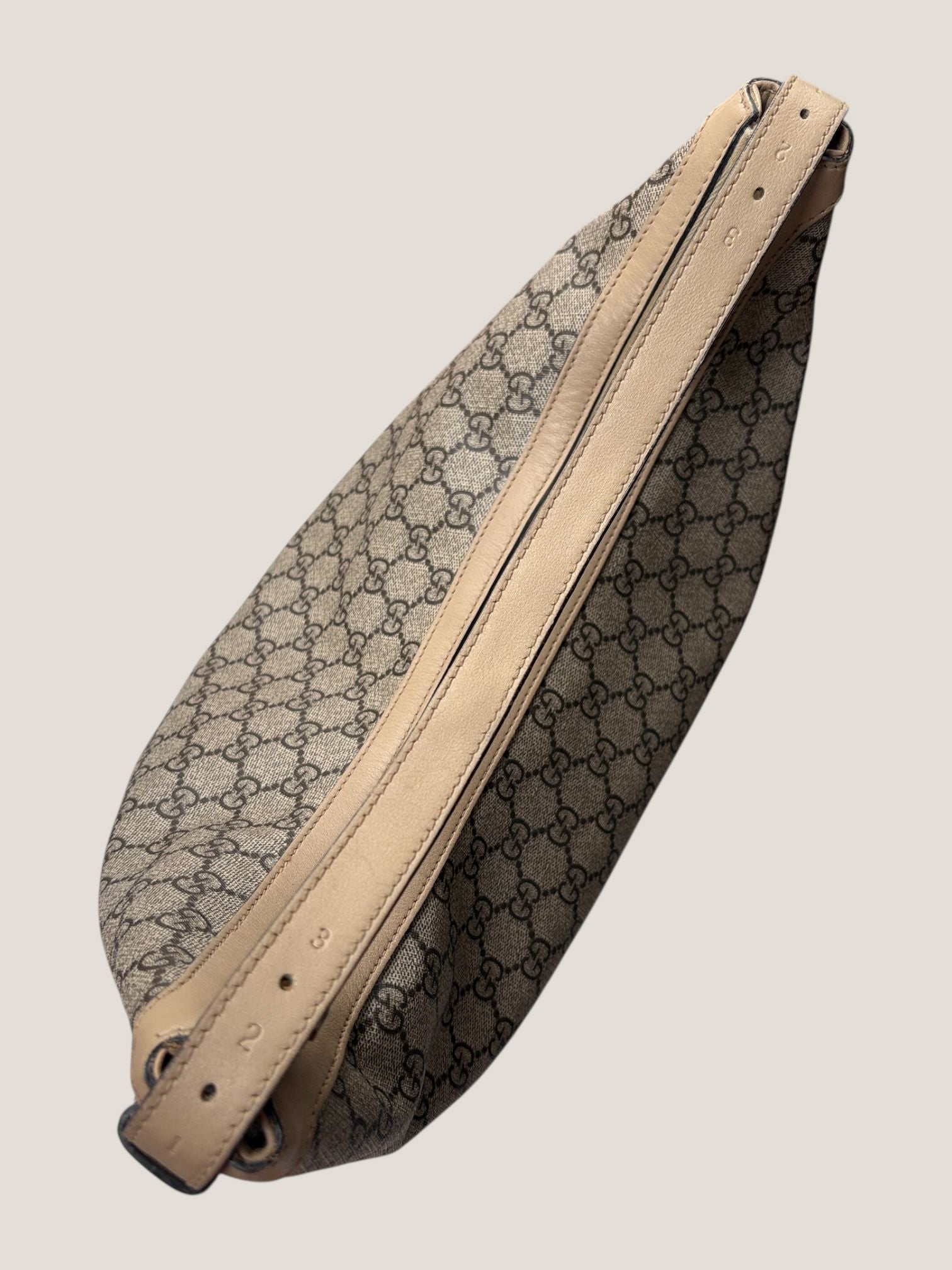 Gucci GG Supreme shoulder bag