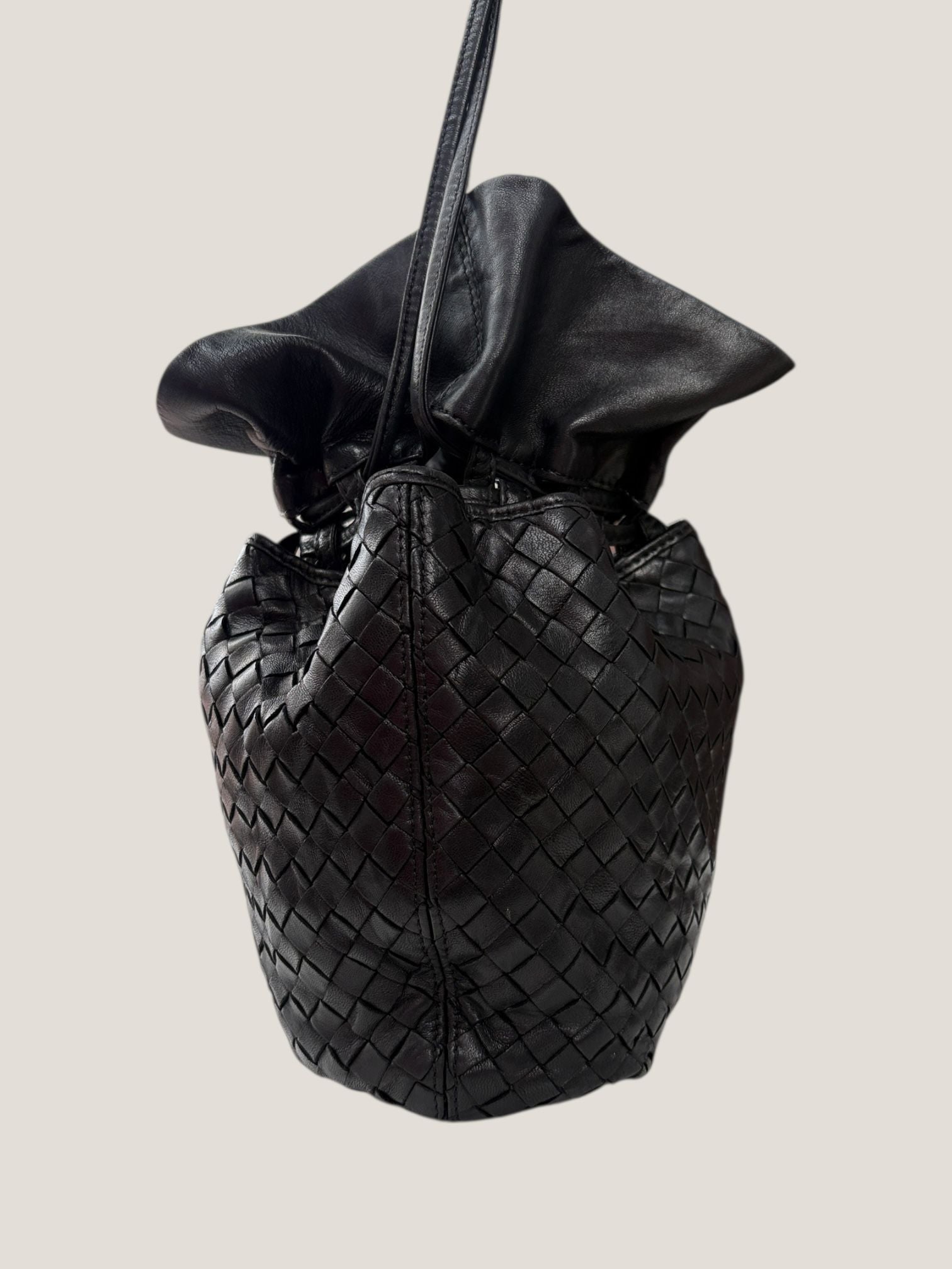 Bottega Veneta borsa a secchiello Intrecciato