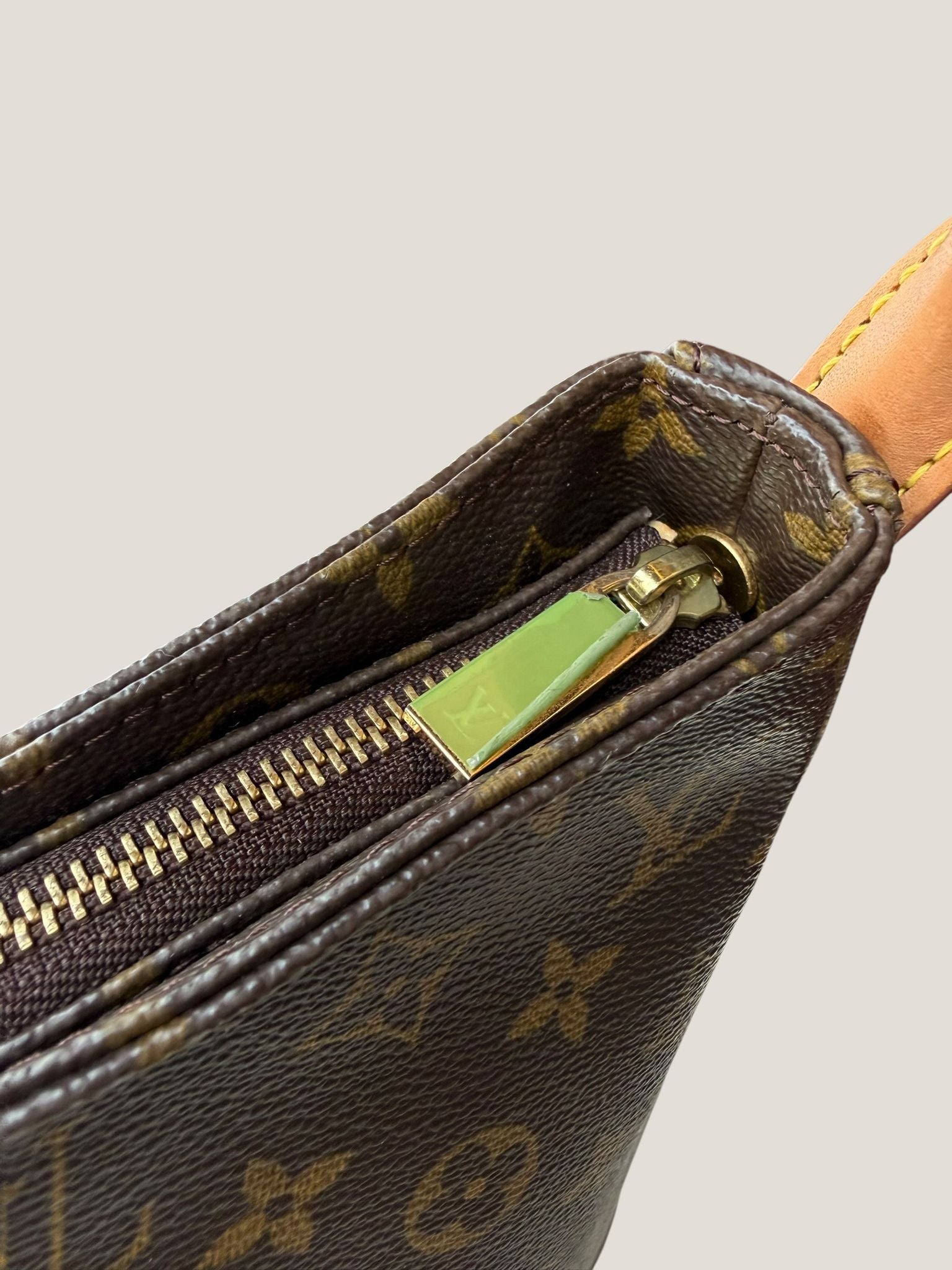 Louis Vuitton Looping GM