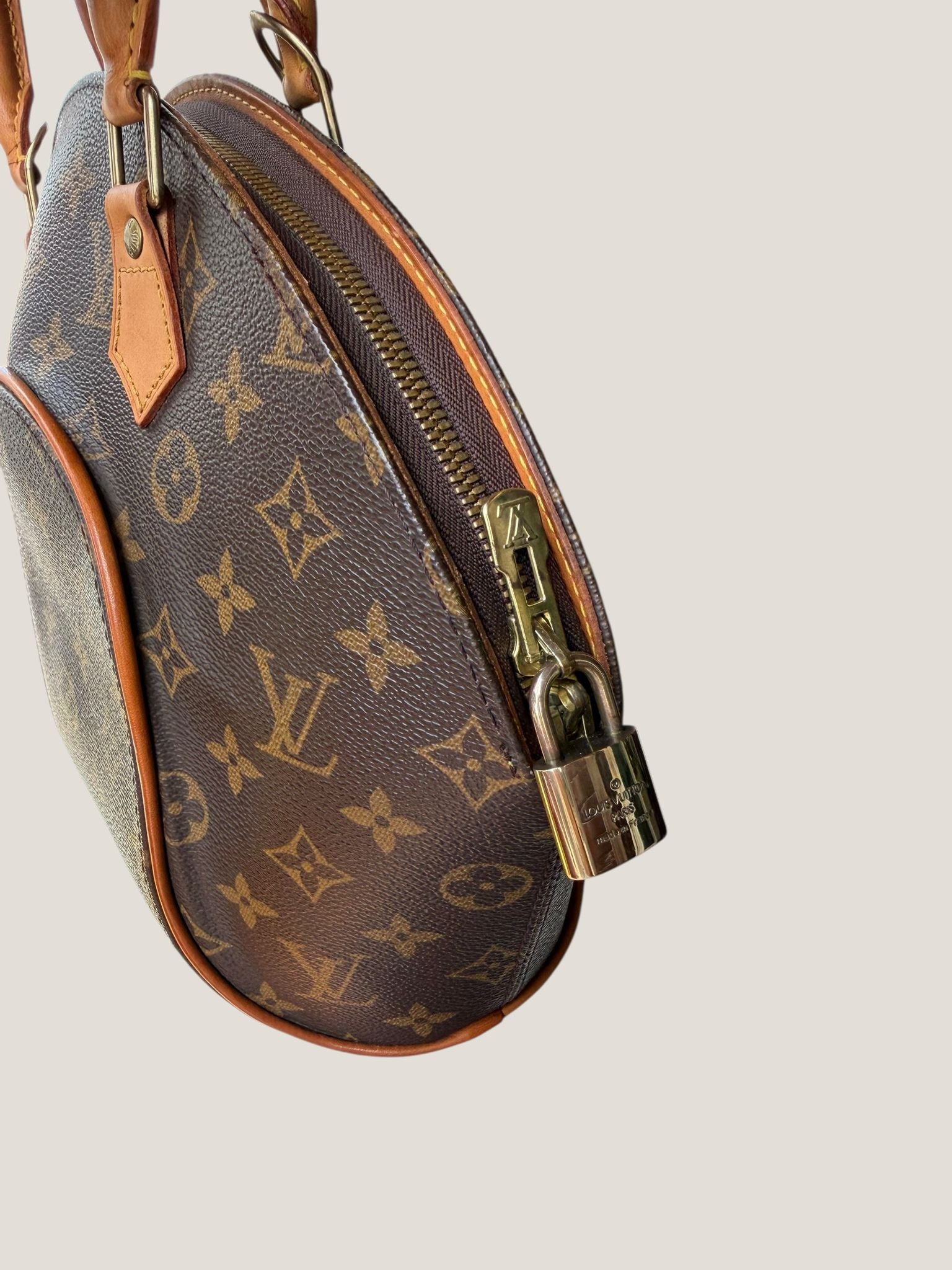 Louis Vuitton Ellipse PM