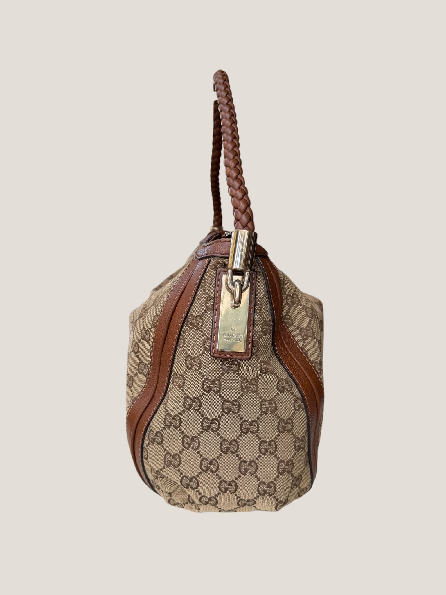 Gucci Bella Hobo in tela GG