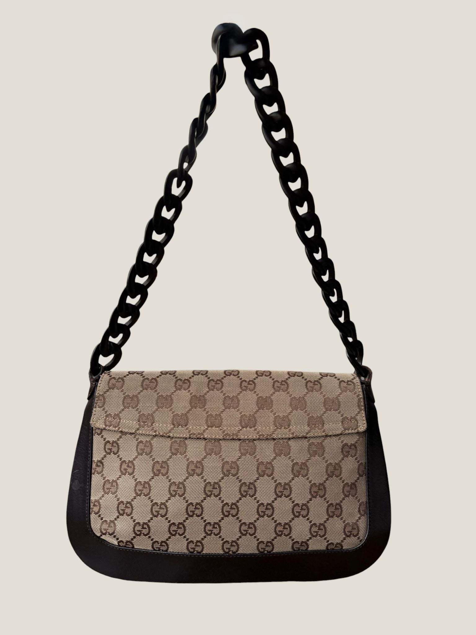 Gucci Hobo con catena resina