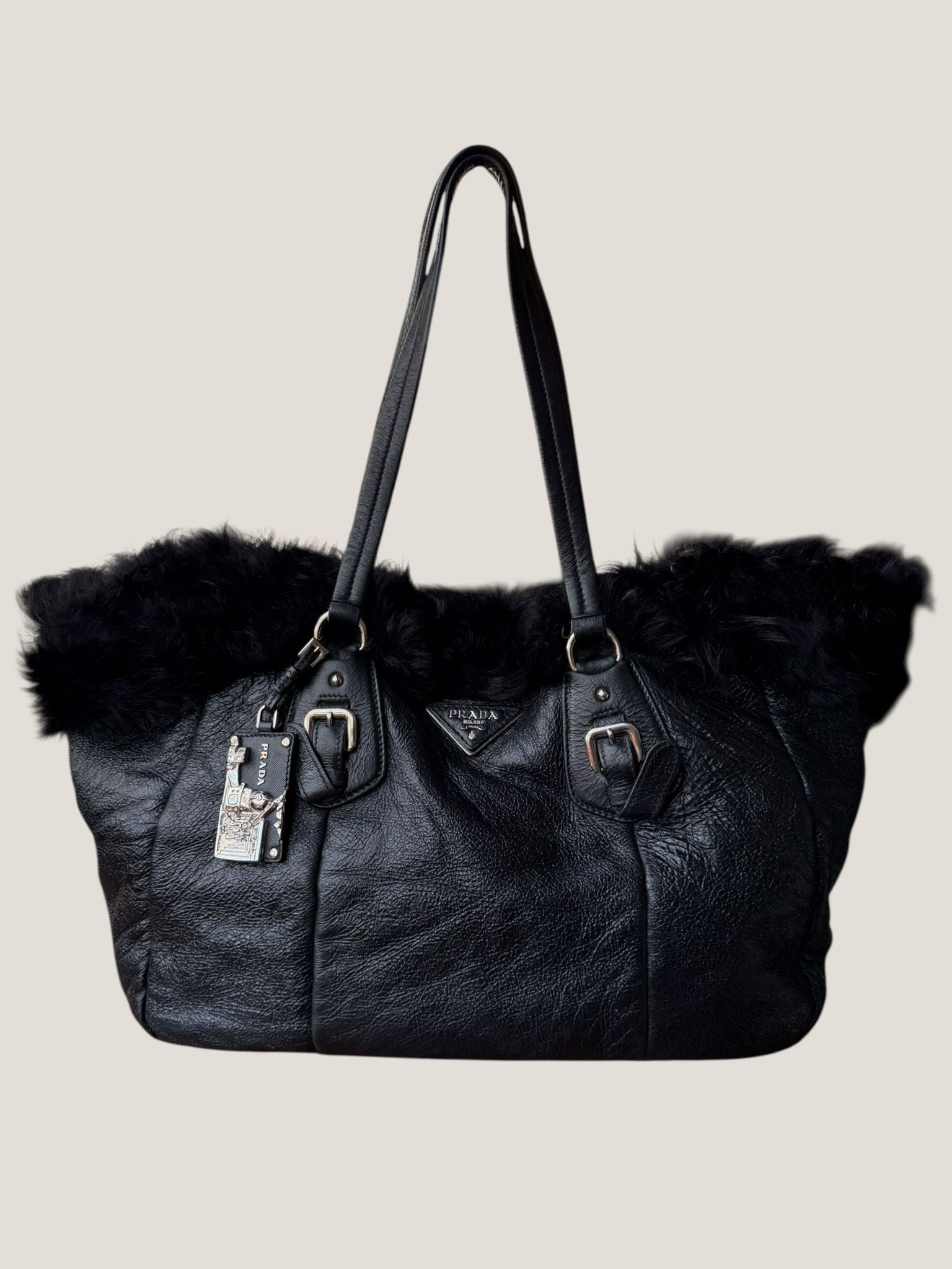 Prada tote con pelliccia