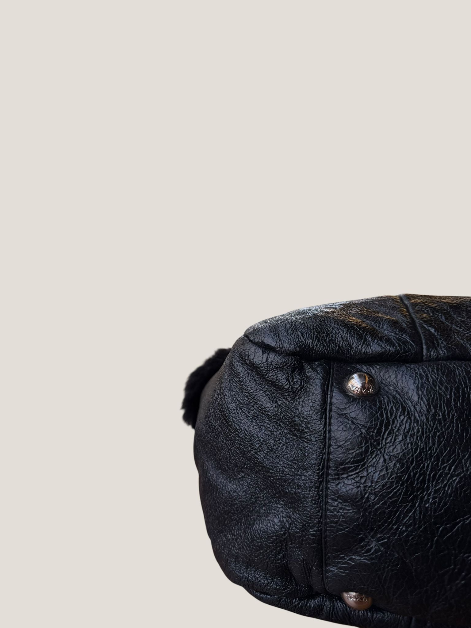 Prada tote con pelliccia