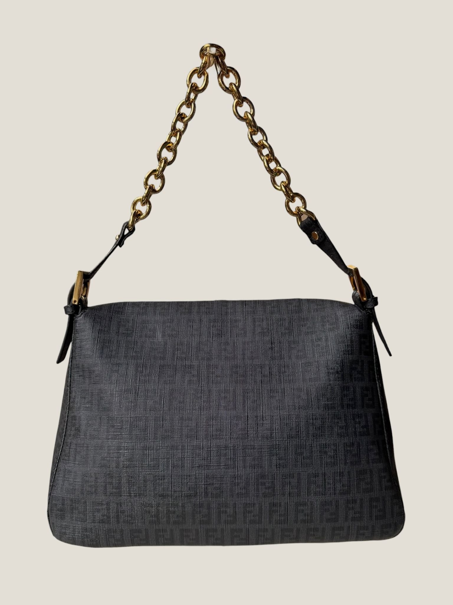Fendi Mamma Baguette in catena oro