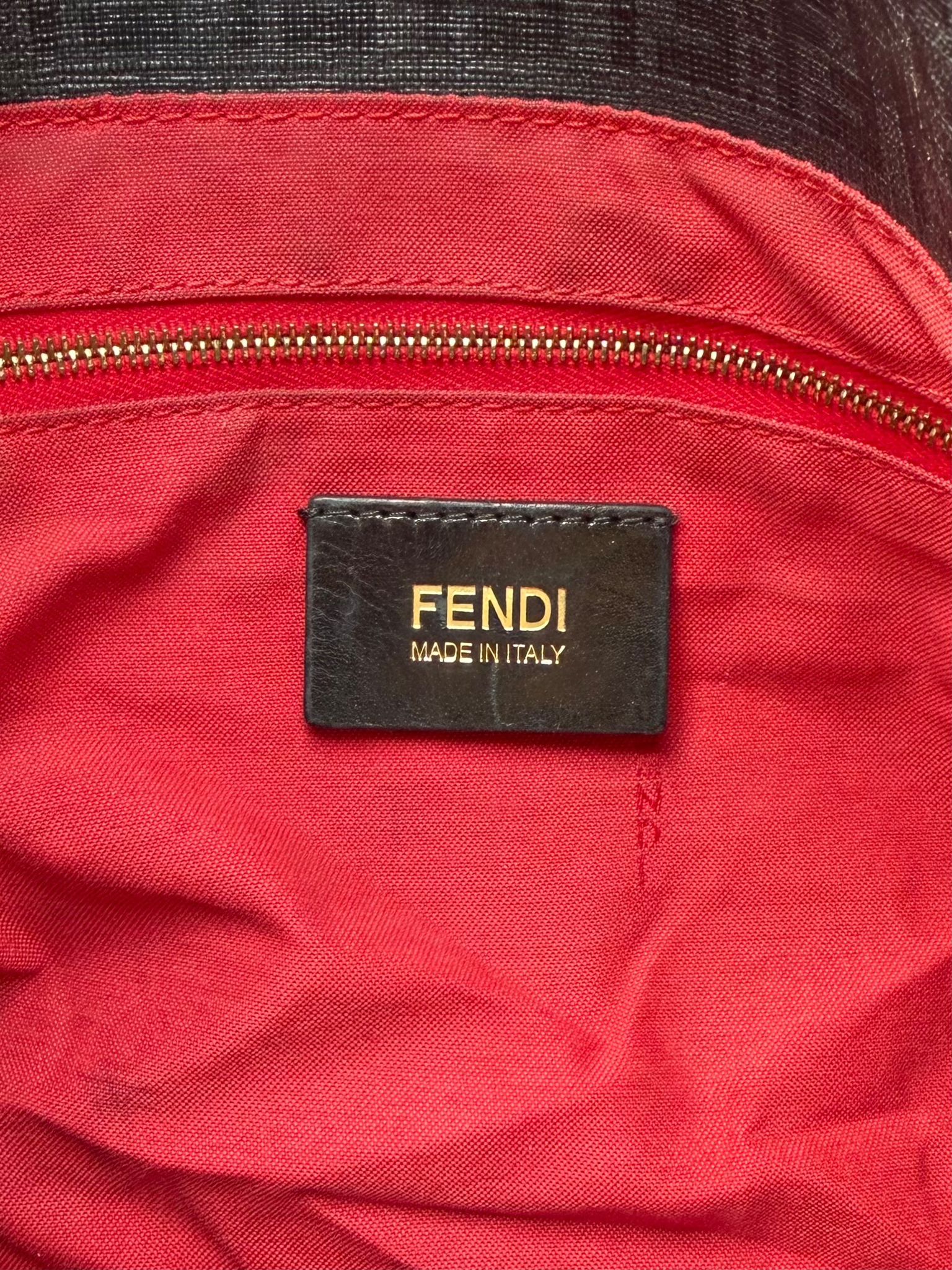 Fendi Mamma Baguette in catena oro