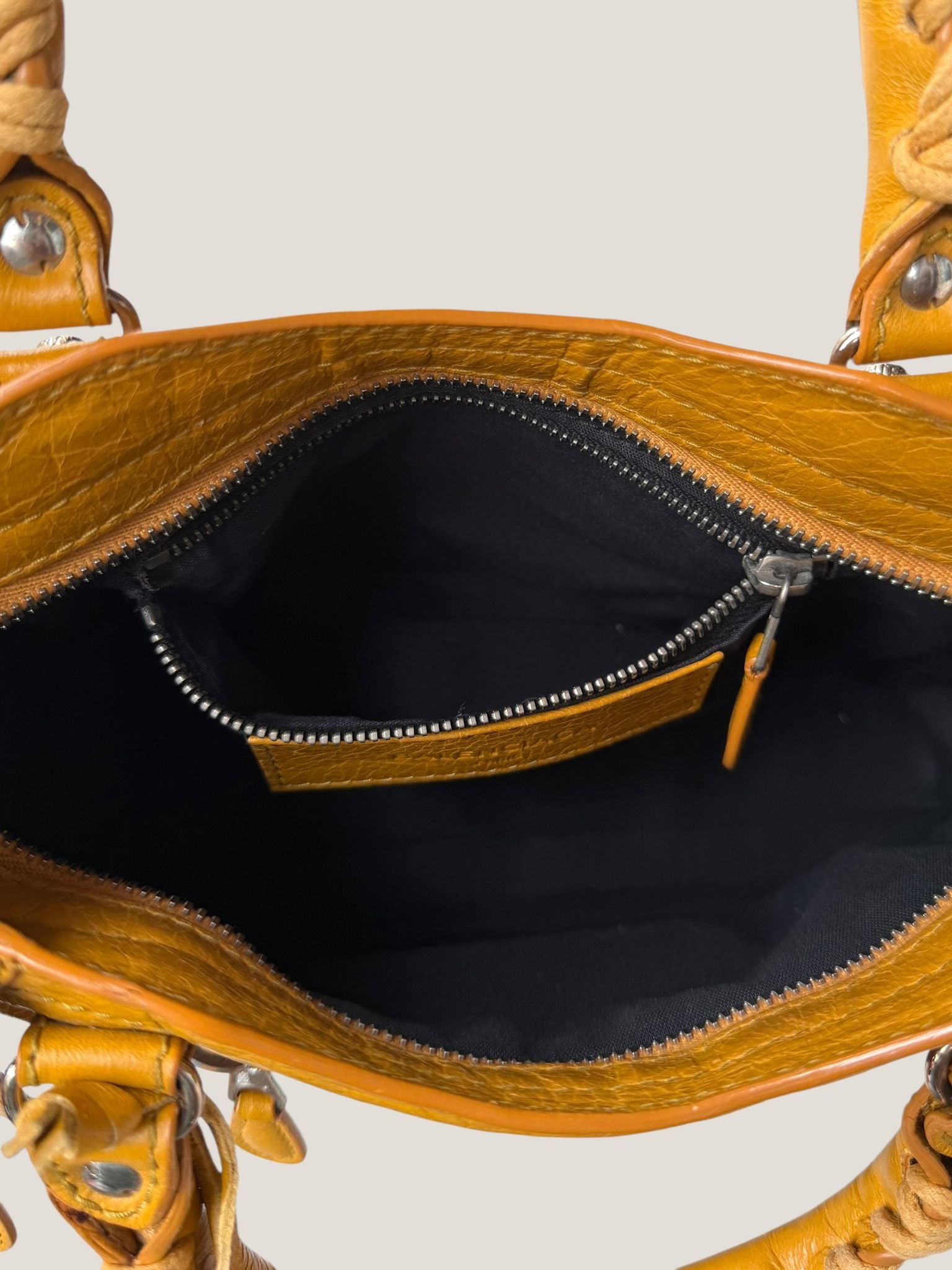 Balenciaga Mini City gialla senape
