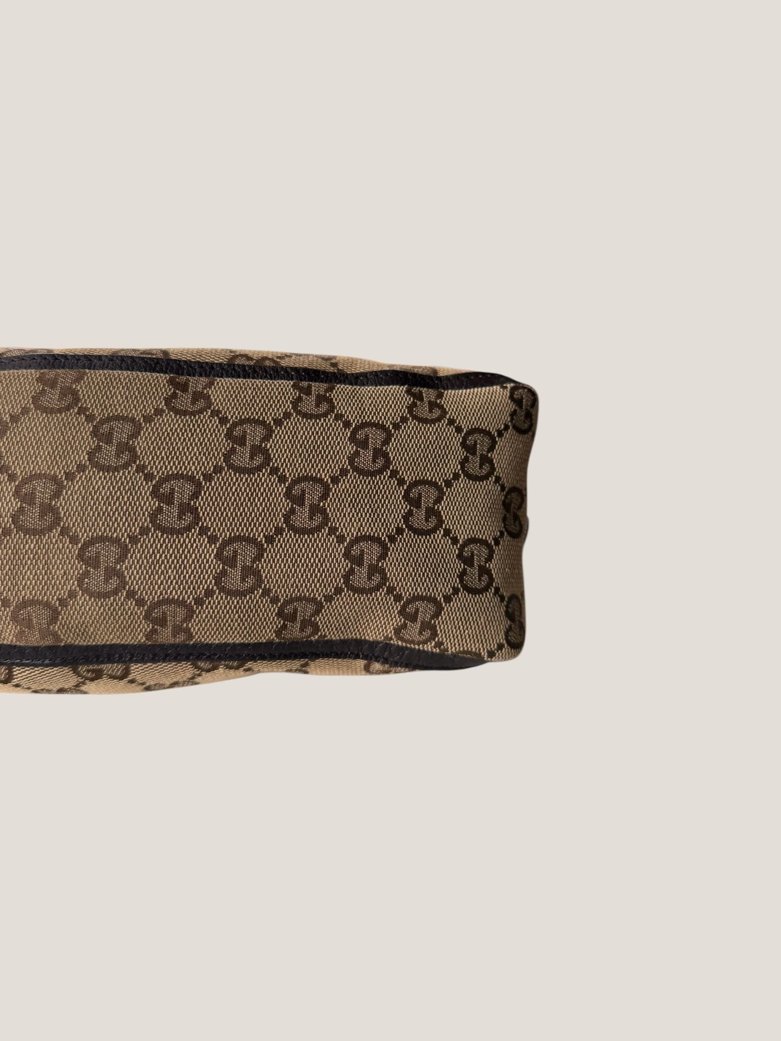 Gucci D Ring Pochette