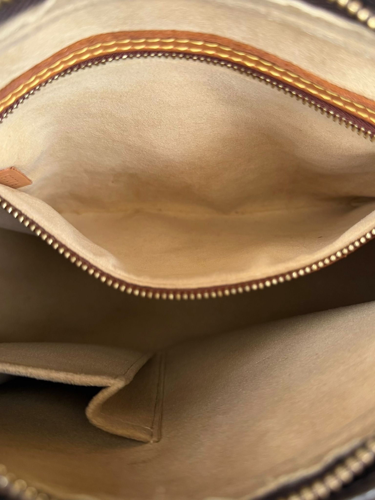Louis Vuitton Looping PM