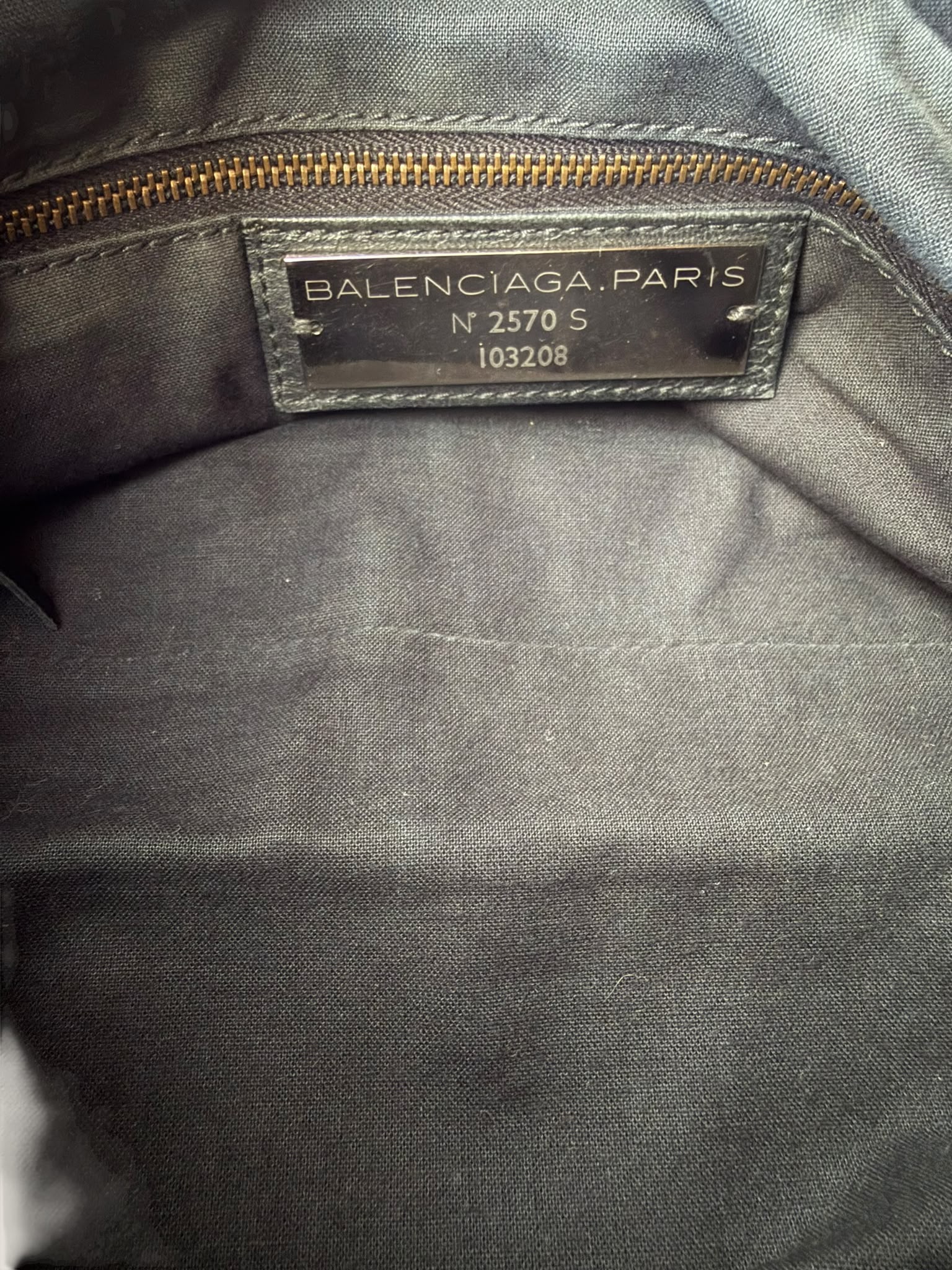 Balenciaga First Nera