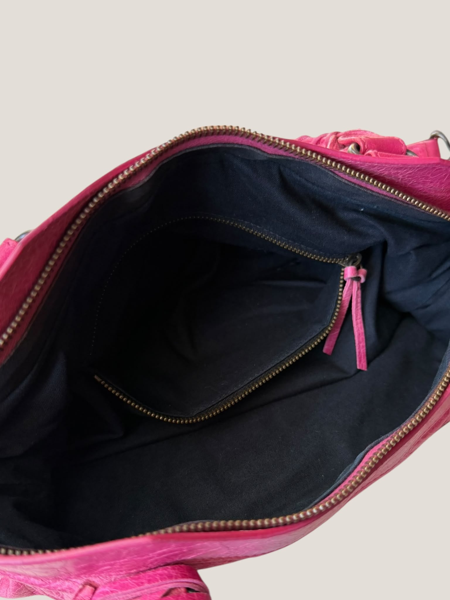 Balenciaga First Fucsia