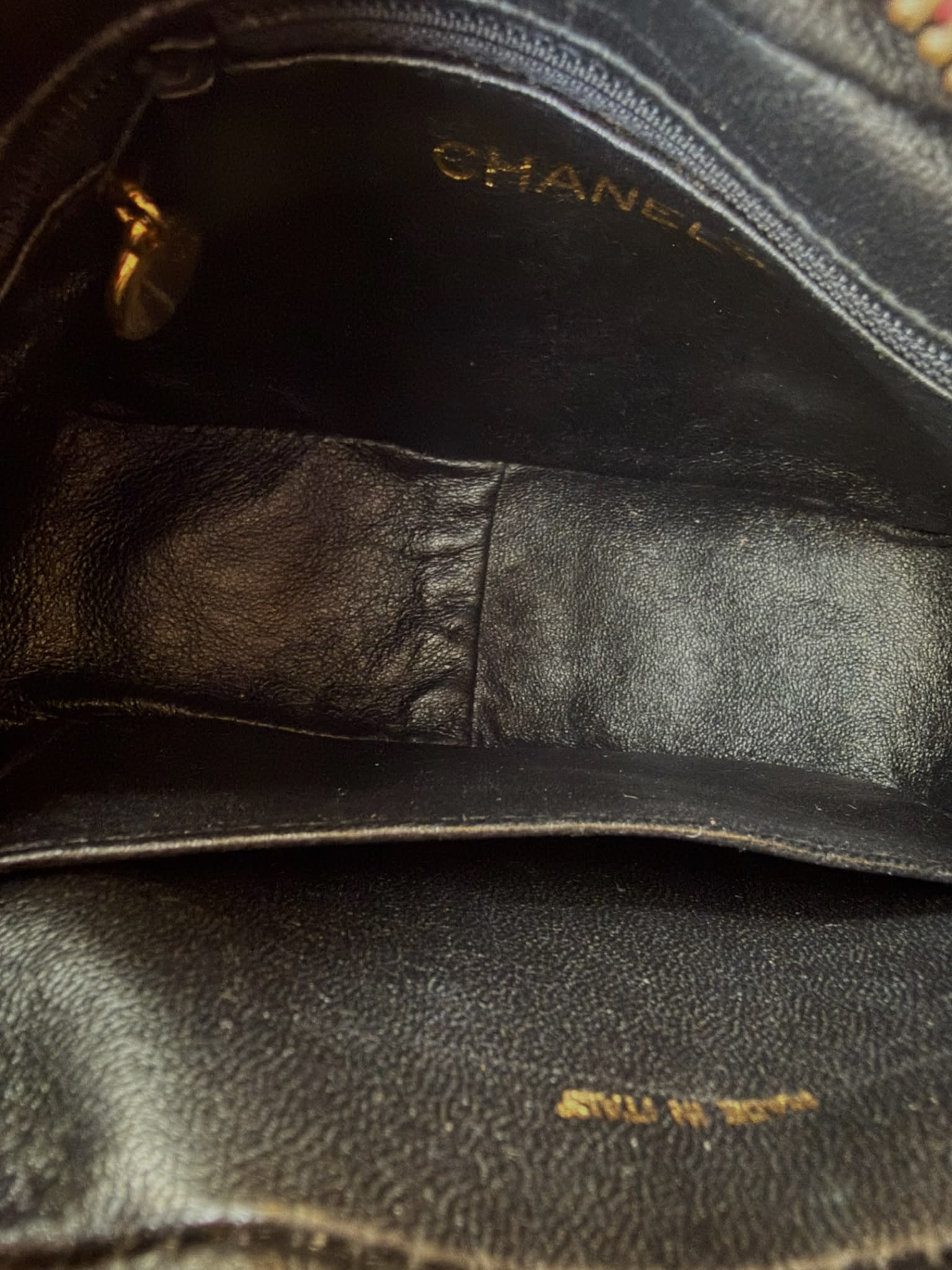 Chanel Vintage Caviar Chevron Camera Bag