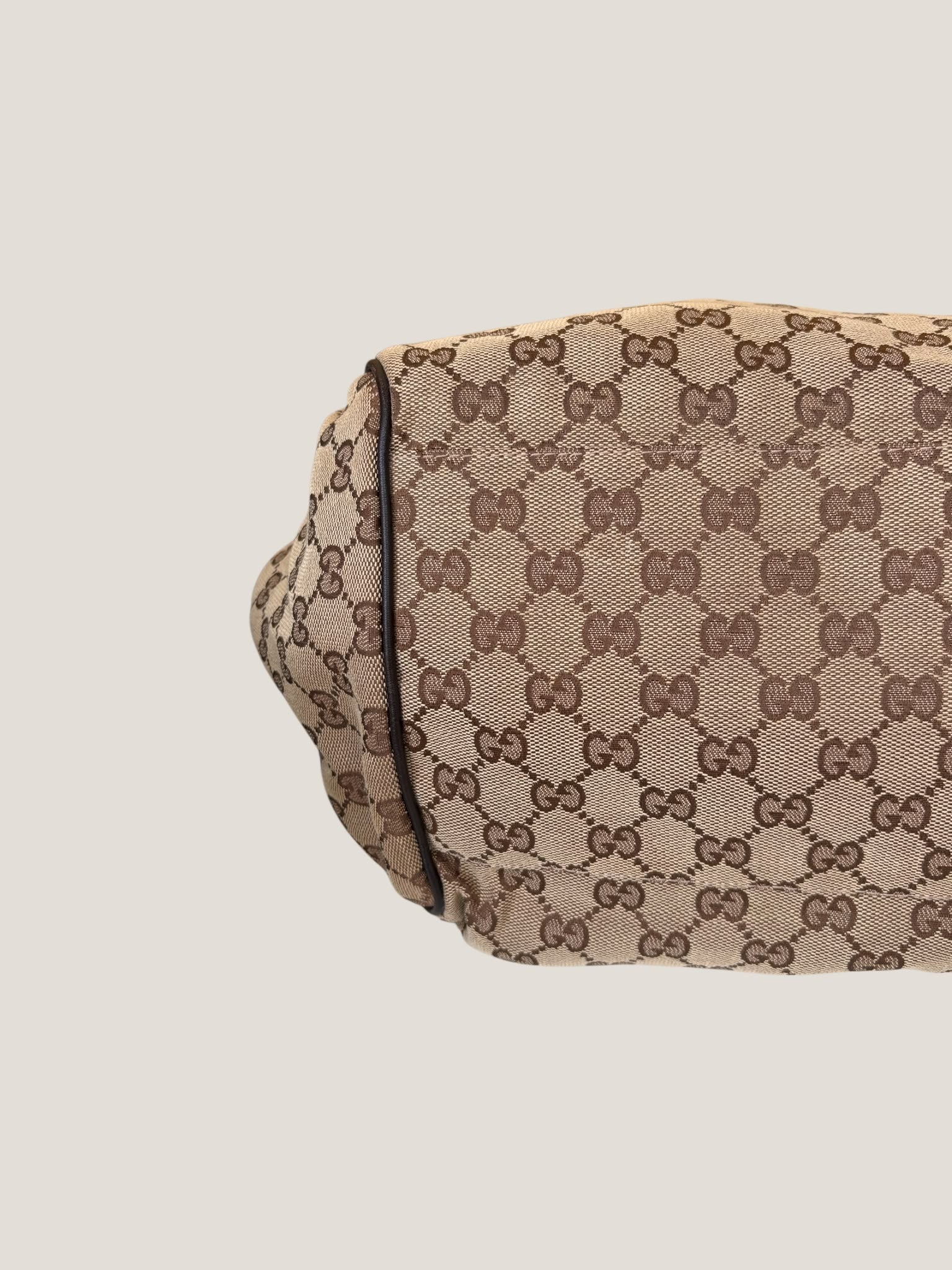 Gucci Sukey GG Canvas