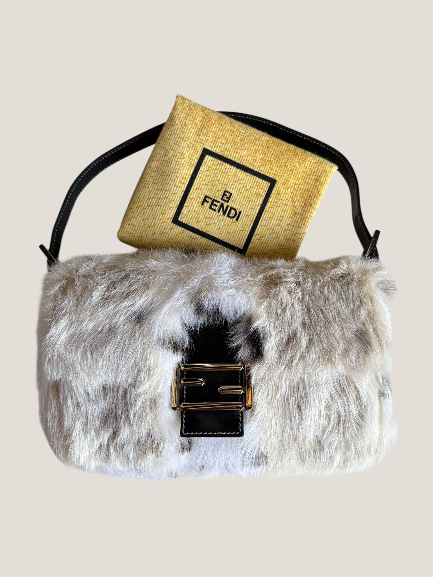 Fendi Baguette in pelliccia rara